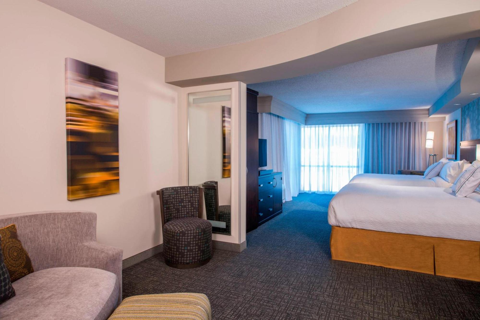 Courtyard By Marriott Columbus Hotel Kültér fotó