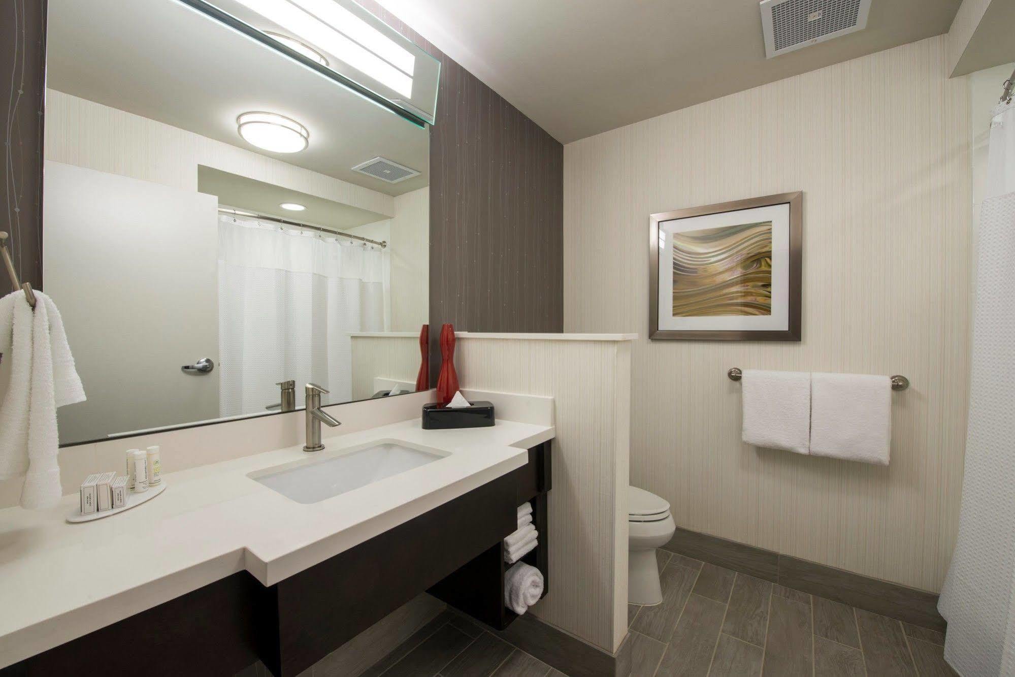 Courtyard By Marriott Columbus Hotel Kültér fotó